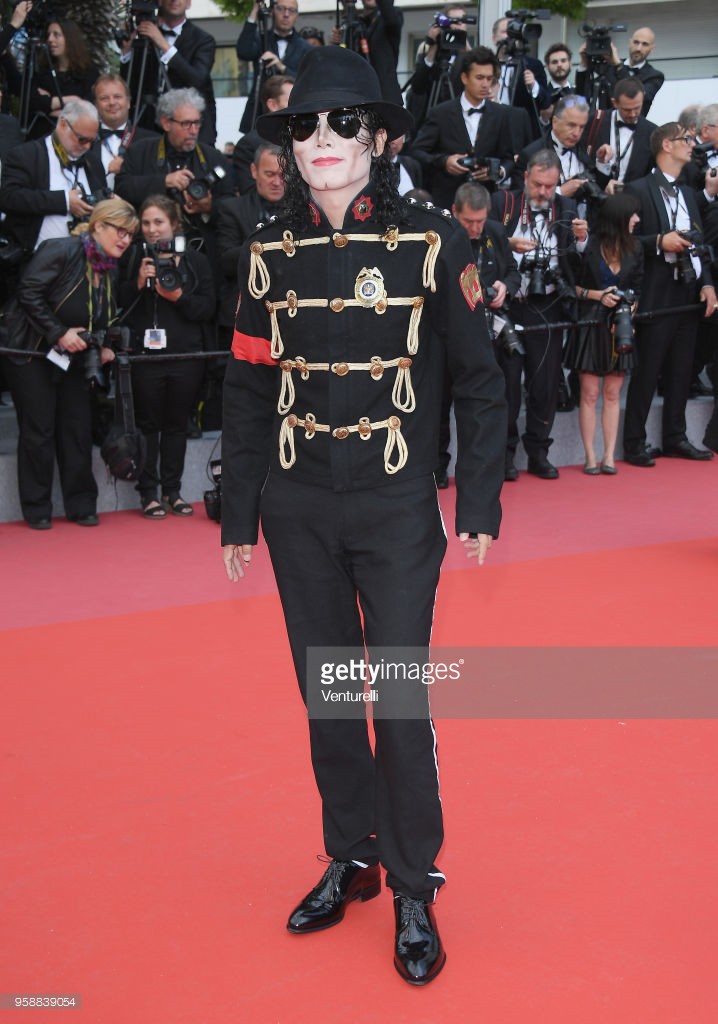 Thảm đỏ Cannes 2018: Vẫn là chiêu trò và hở bạo trong ngày 8 Thảm đỏ Cannes 2018: Vẫn là chiêu trò và hở bạo trong ngày 8